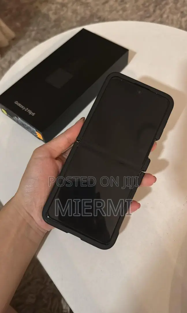 Samsung Galaxy Z Flip 5 256 GB Black