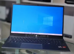 New Laptop HP 8GB AMD Ryzen 5 SSD 512GB