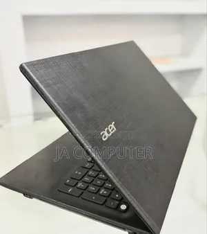 Laptop Acer Aspire 5 4GB AMD A6 HDD 500GB