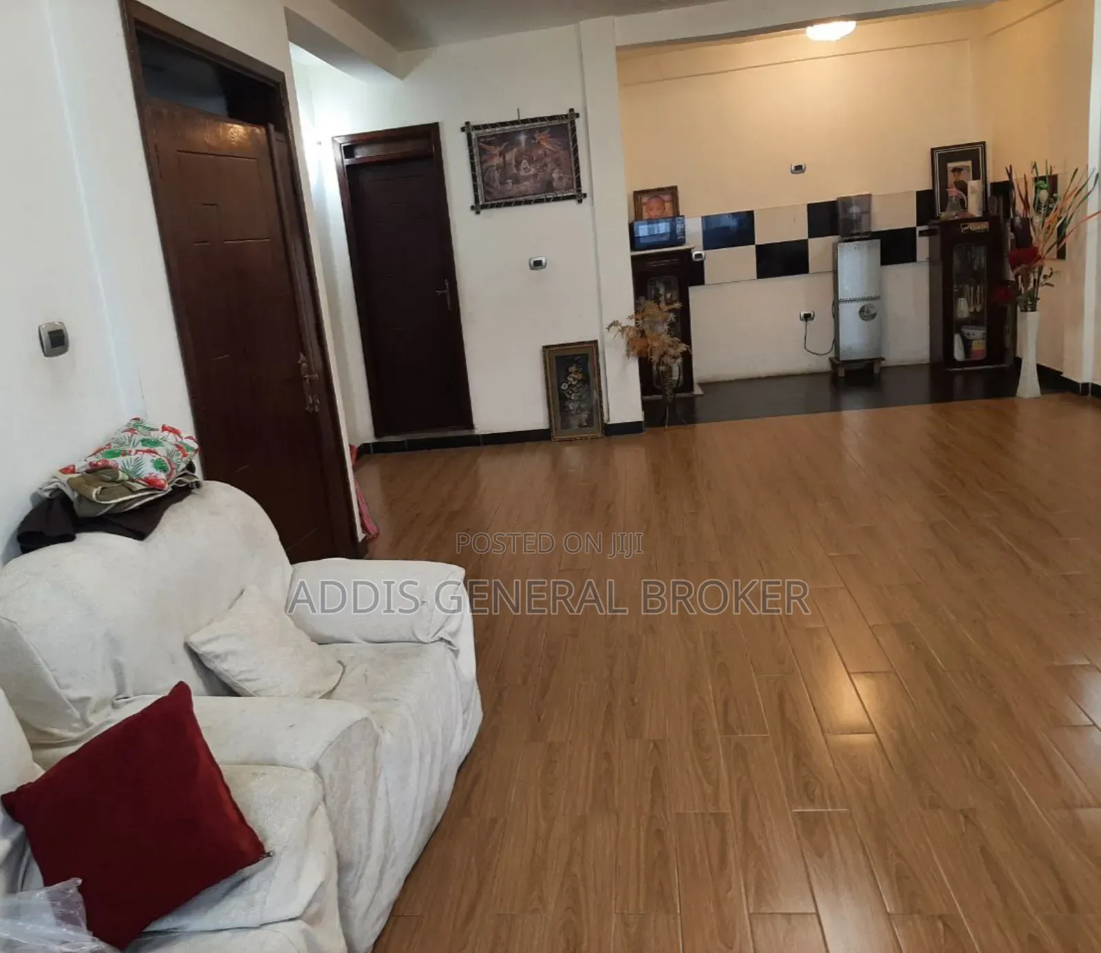 6bdrm House in Lebu, Nifas Silk-Lafto for sale