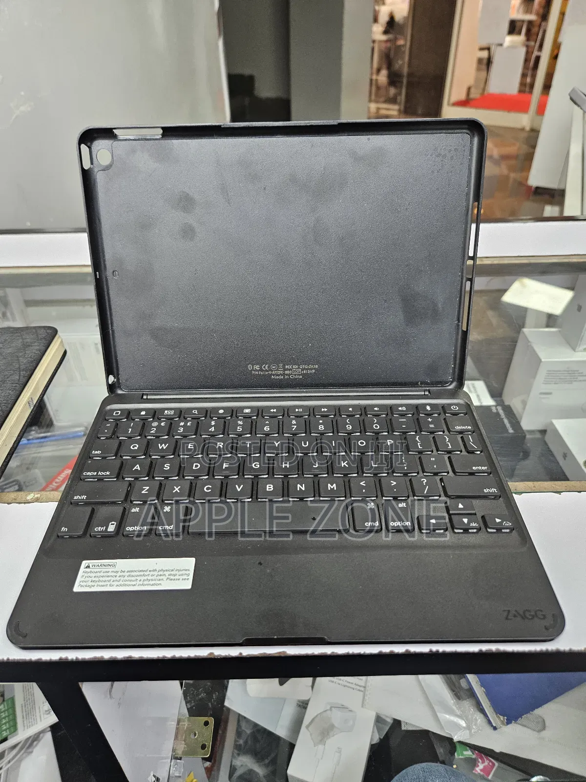 iPad 6th Gen Cover With Keyboard