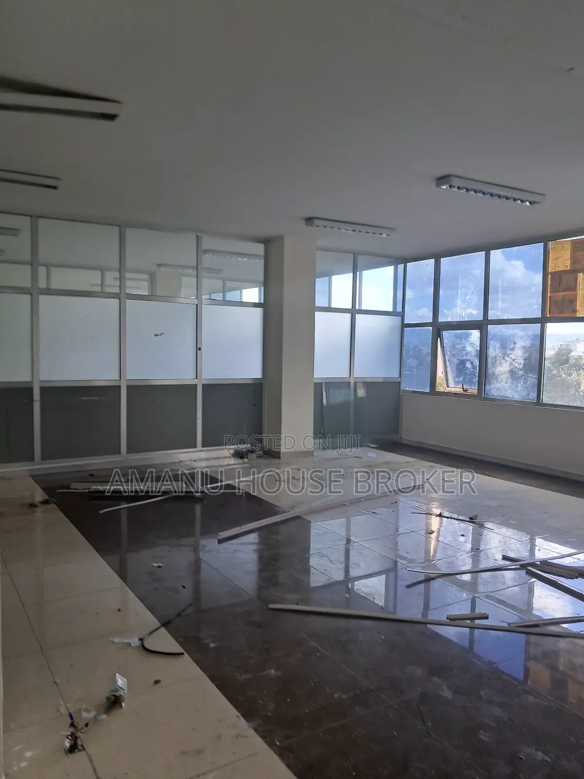 Urgent Rent Office AA Mexico Center 300sqm, 135sqm 6floor