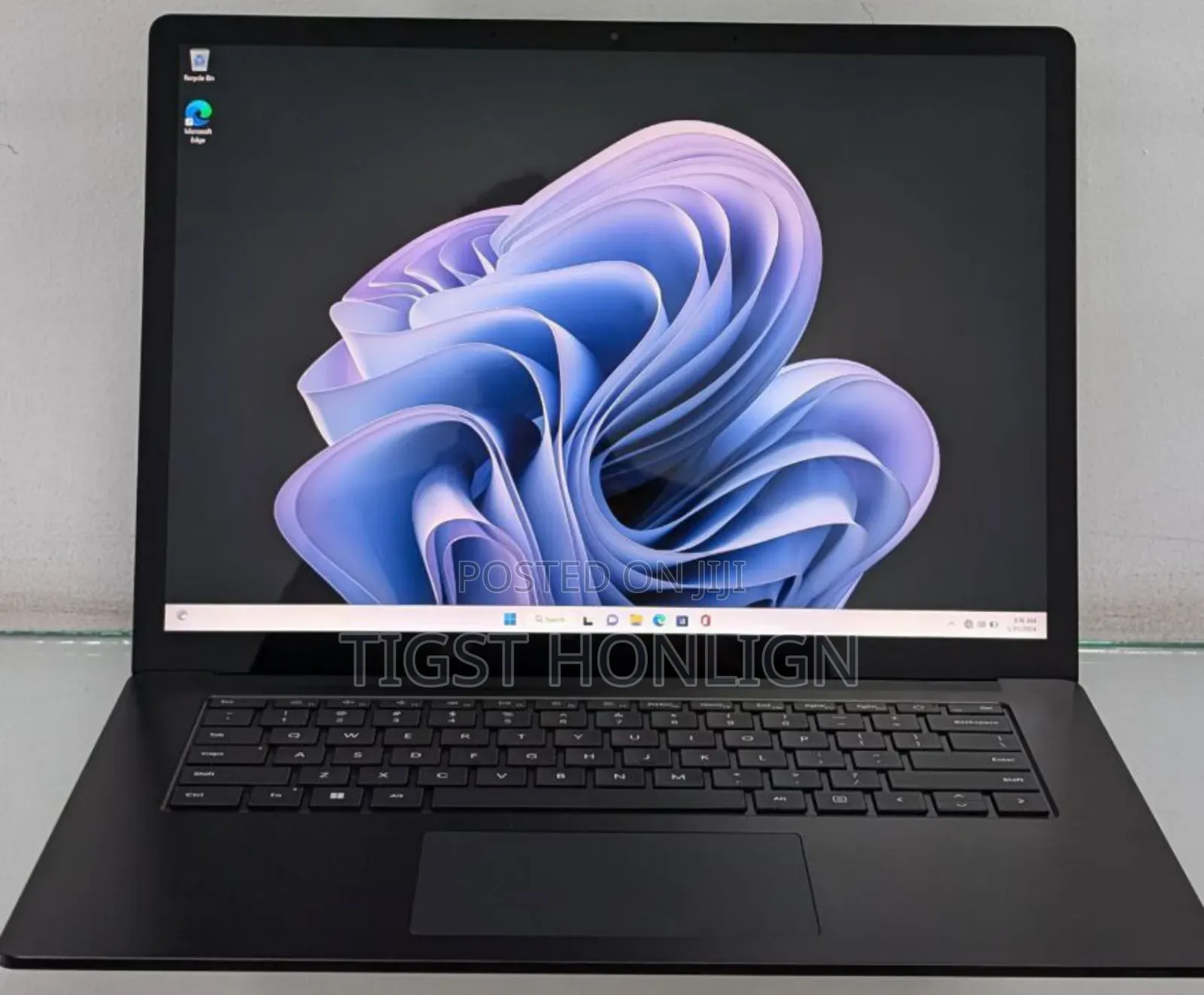 New Laptop Microsoft Surface 16GB Intel Core I7 SSD 256GB