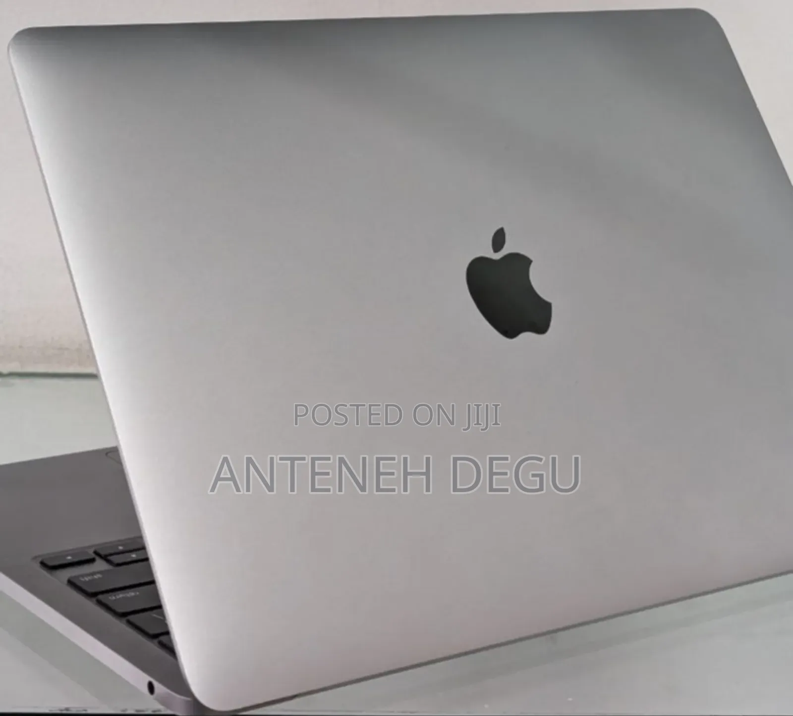 New Laptop Apple MacBook Pro M1 8GB Apple M1 Pro SSD 512GB
