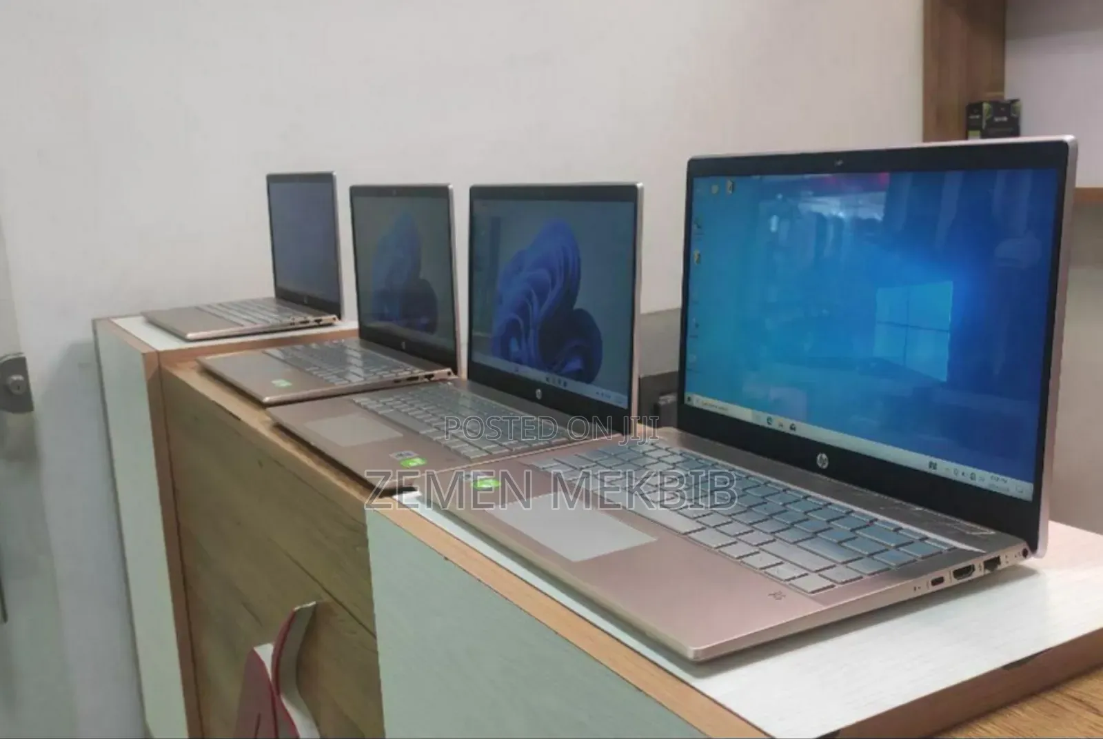 New Laptop HP Pavilion 15 8GB Intel Core I5 HDD+SSD 1.5T