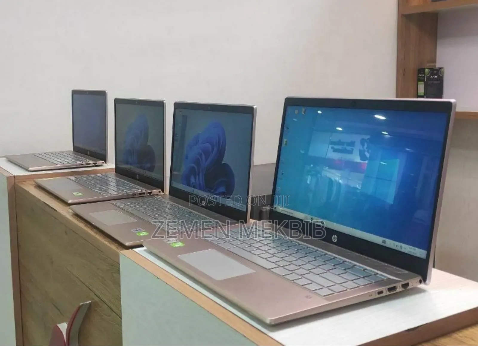 New Laptop HP Pavilion 15 8GB Intel Core I5 HDD+SSD 1.5T