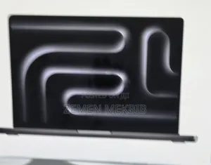 New Apple MacBook Pro 2023 M3 14-Inch 18GB Intel Core I9 SSD 512GB