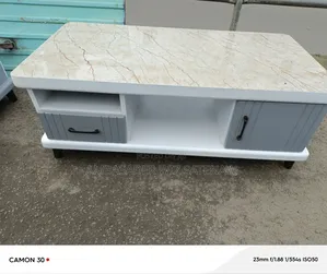 የመሀል ጠረጴዛ /Table