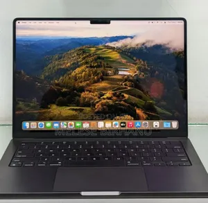 New Apple MacBook Pro 2023 M3 14-Inch 18GB Apple M3 Pro SSD 512GB