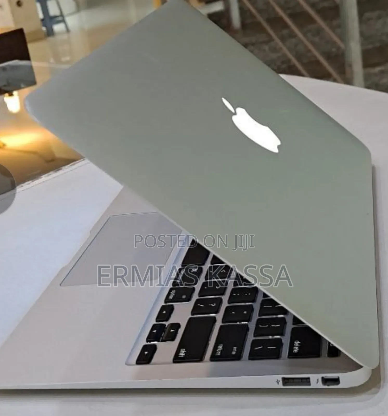 New Laptop Apple MacBook Air 2015 4GB Intel Core I5 SSD 128GB