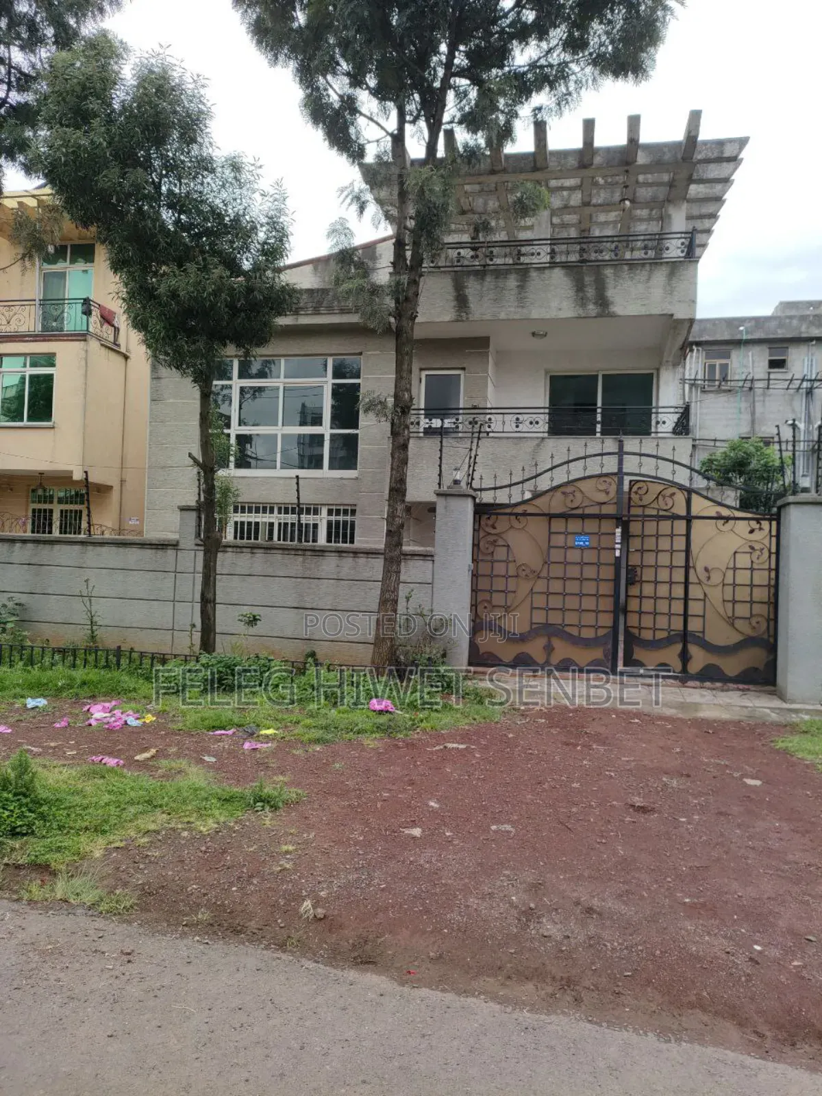 Furnished 5bdrm House in አአ, Bole for sale