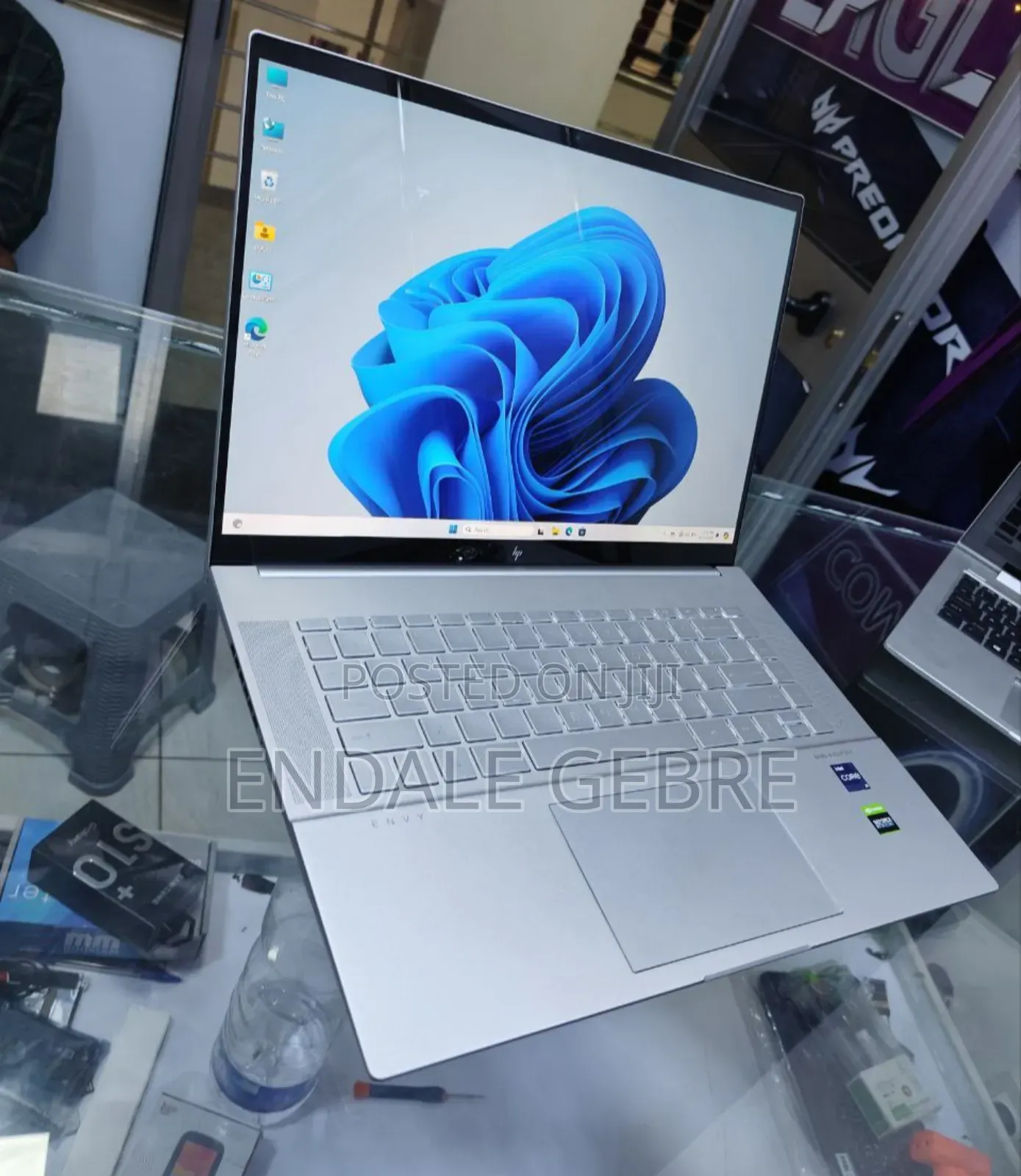 New Laptop HP Envy 15 16GB Intel Core I9 SSD 512GB