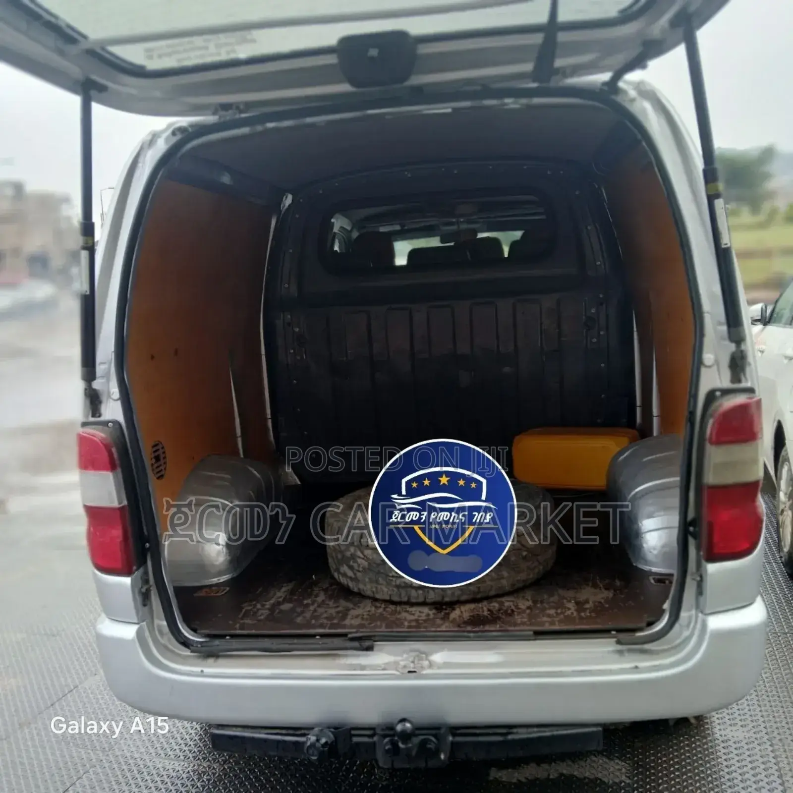 Toyota HiAce 2008 Silver