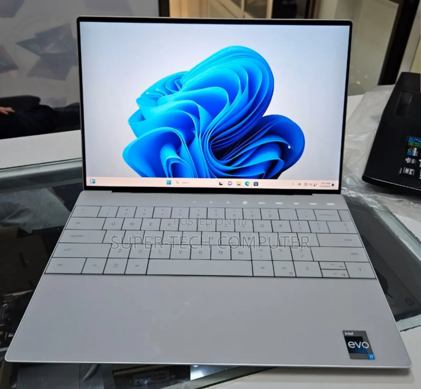 New Laptop Dell XPS 13 16GB Intel Core I7 SSD 512GB