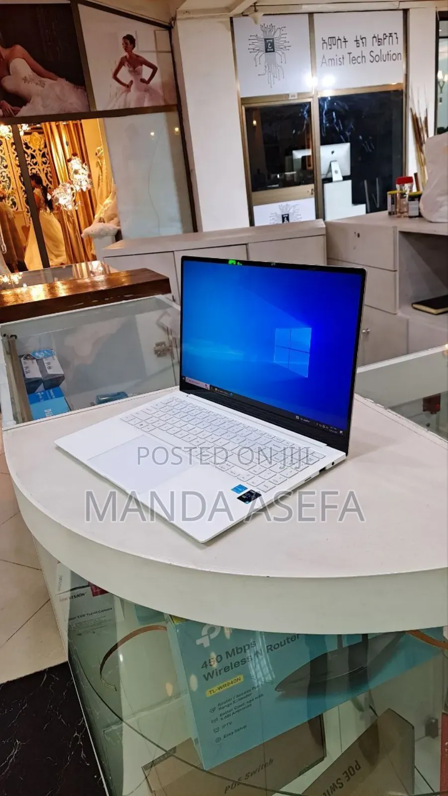 New Laptop Samsung 8GB Intel Core I5 SSD 256GB