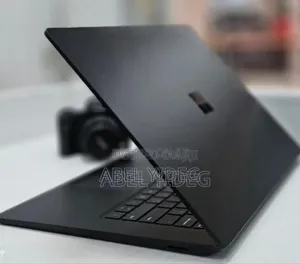 New Laptop Microsoft Surface Laptop 5 16GB Intel Core i7 SSD 256GB