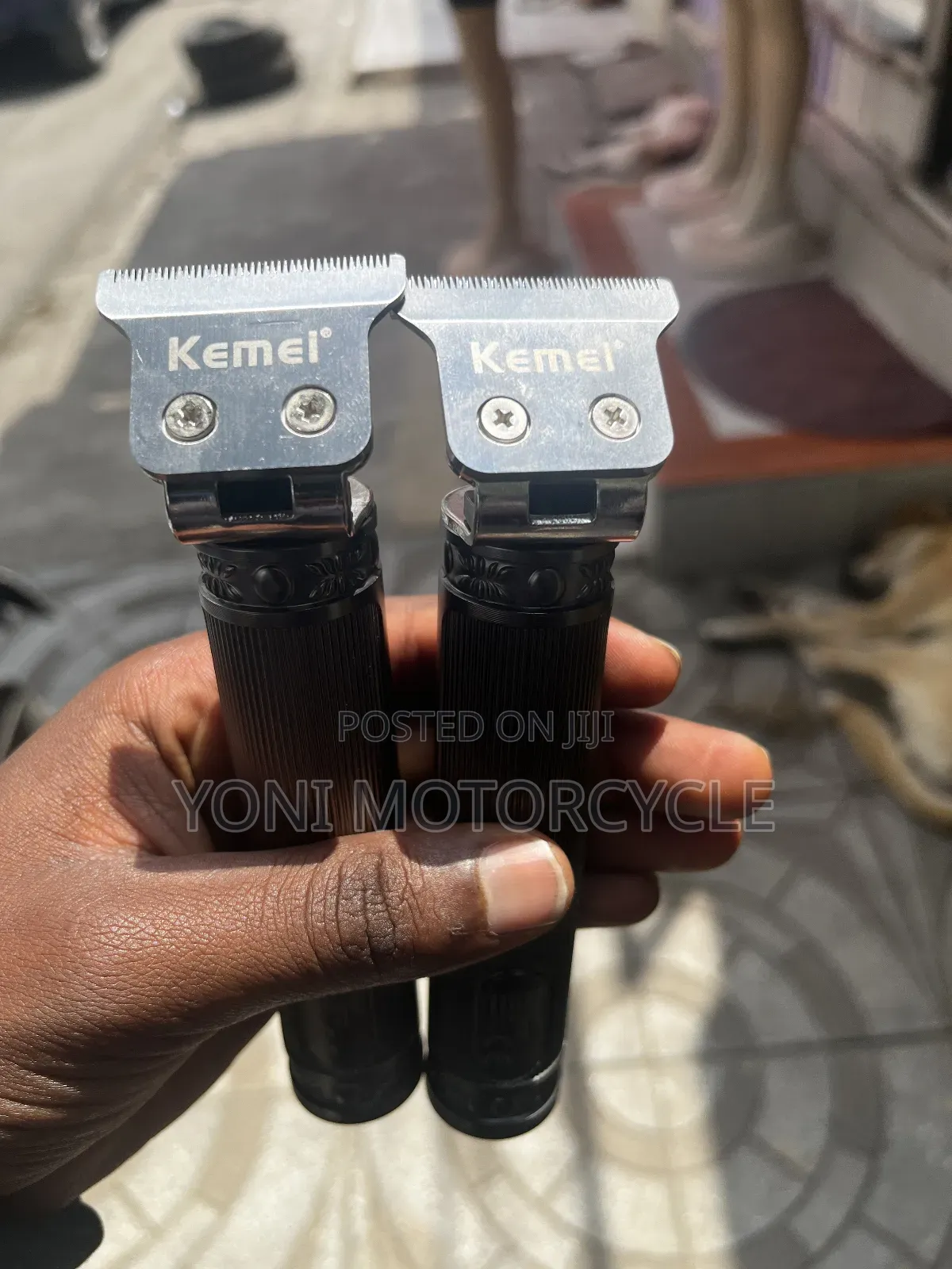 ለኬሚ ዘመናዊ የቅርፅ የፂም የፀጉር ማስተካከያ ማሽኖች 
Kemei Cordles