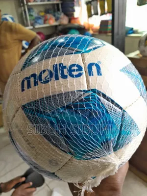 Photo - Original Molten Football 3200