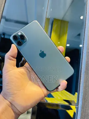 Photo - Apple iPhone 11 Pro Max 256 GB Gray