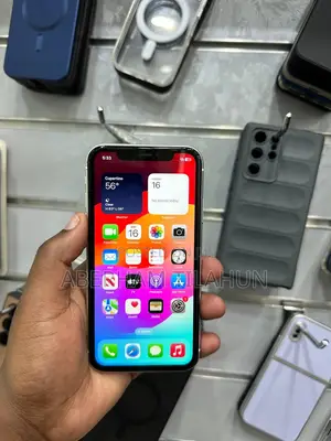 Apple iPhone XR 128 GB White