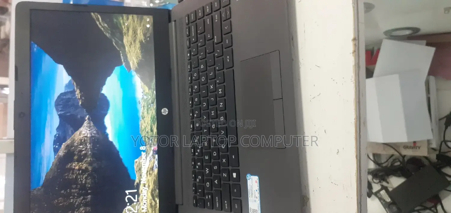 New Laptop HP Elite X2 1013 G3 8GB AMD Ryzen HDD 1T