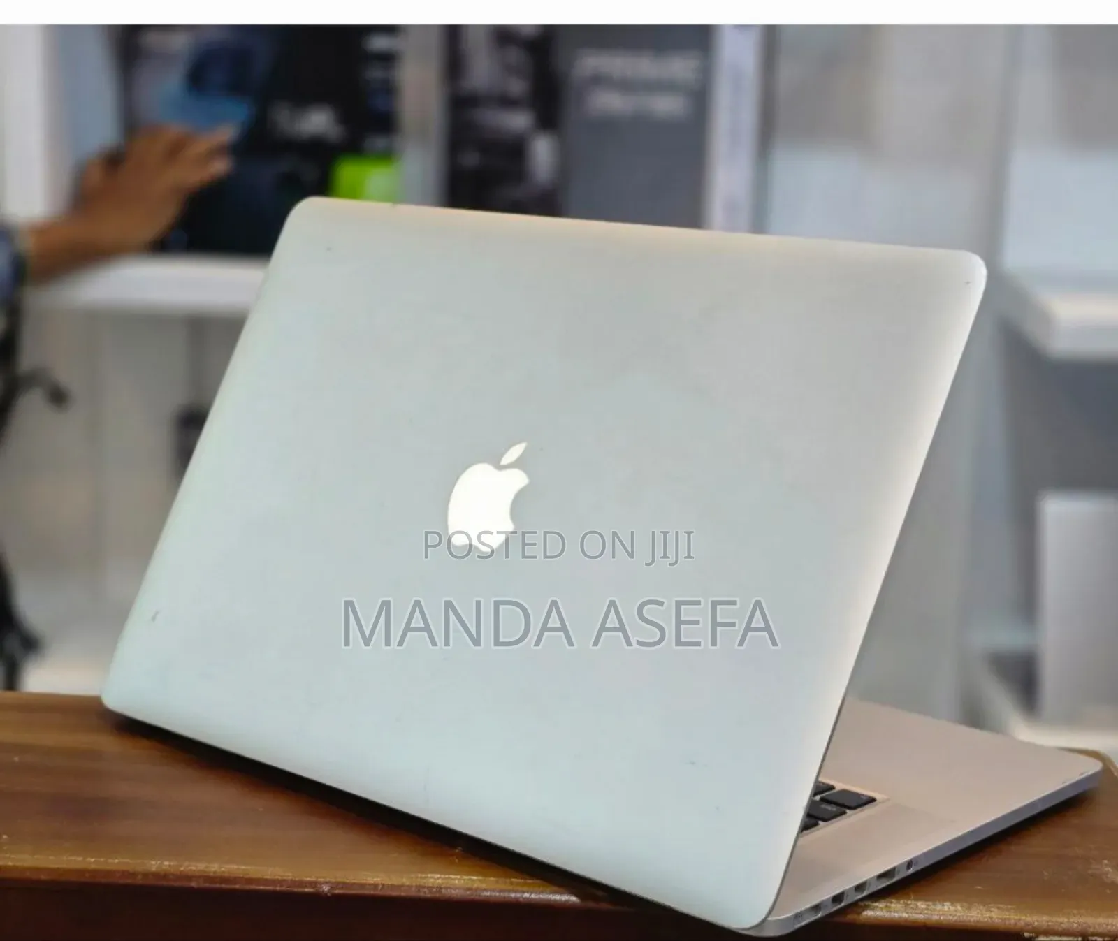 New Laptop Apple MacBook Pro 2015 16GB Intel Core I7 SSD 512GB