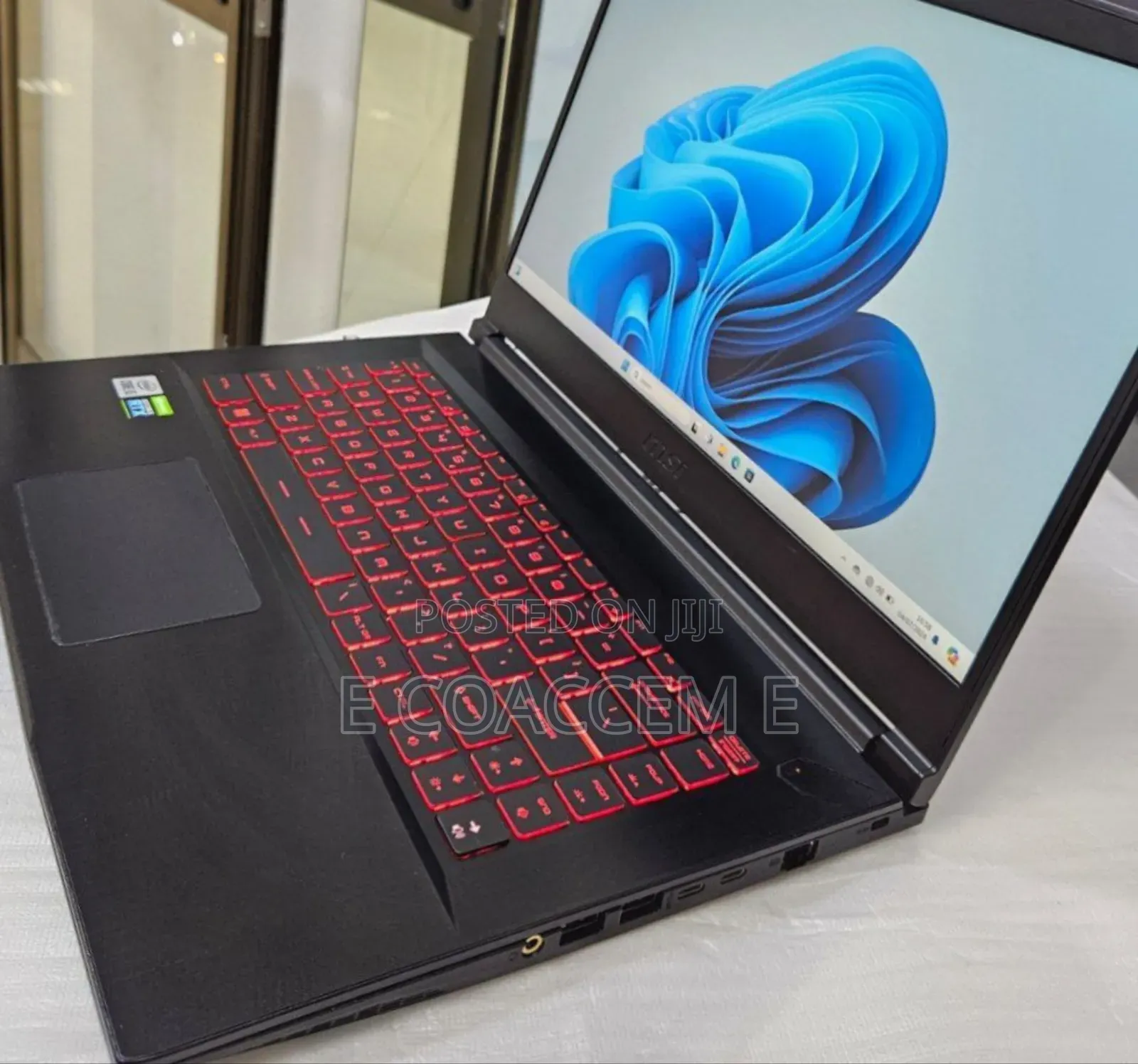 New Laptop MSI 16GB Intel Core I5 SSD 512GB