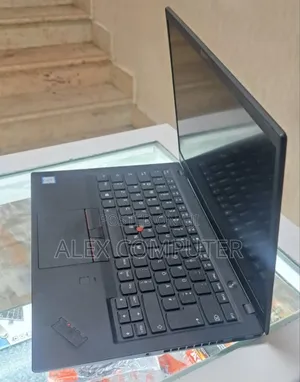 Photo - New Laptop Lenovo ThinkPad X1 Carbon 16GB Intel Core I7 SSD 512GB