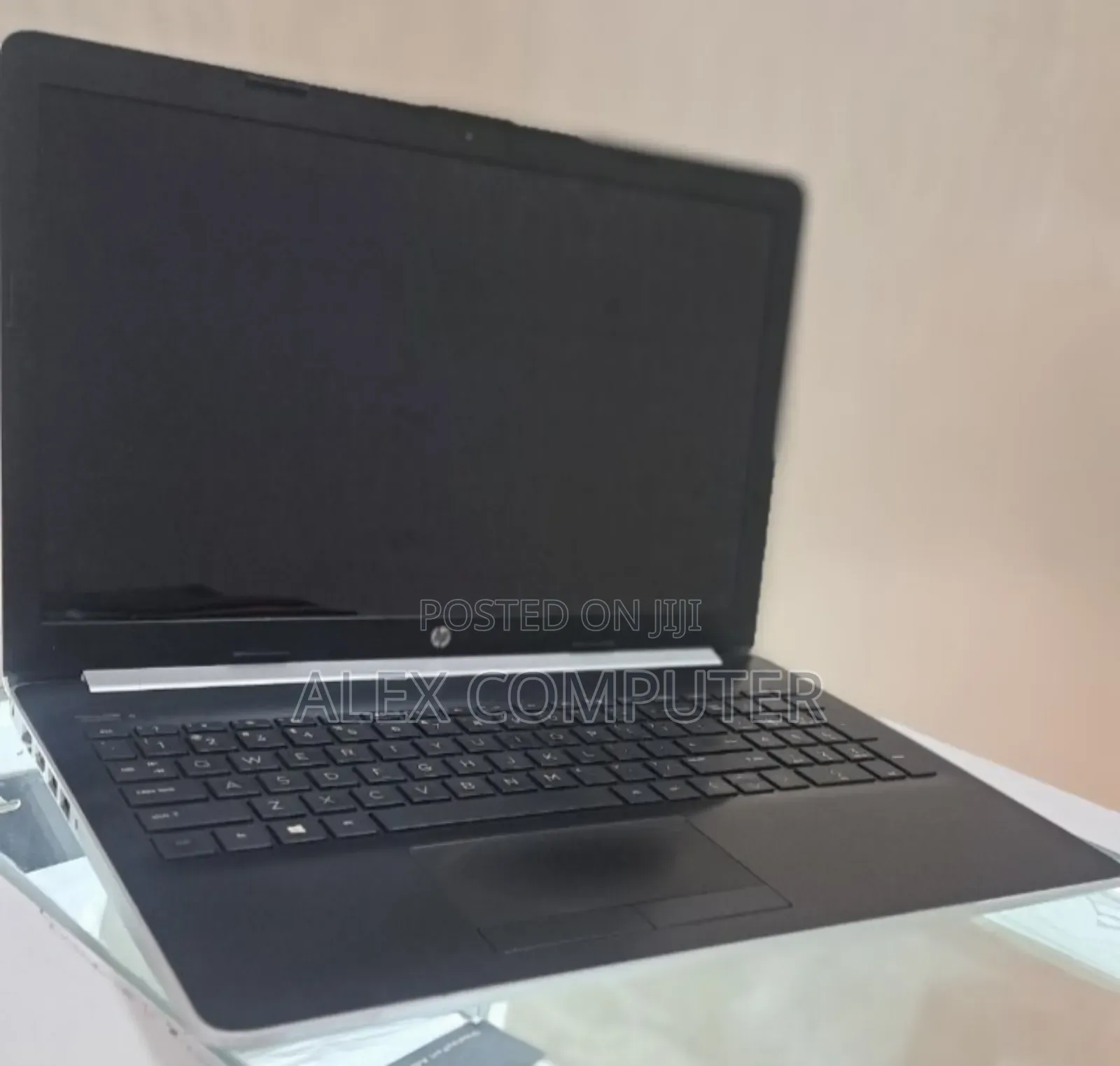 New Laptop HP Pavilion 15 8GB Intel Core I5 HDD 1T