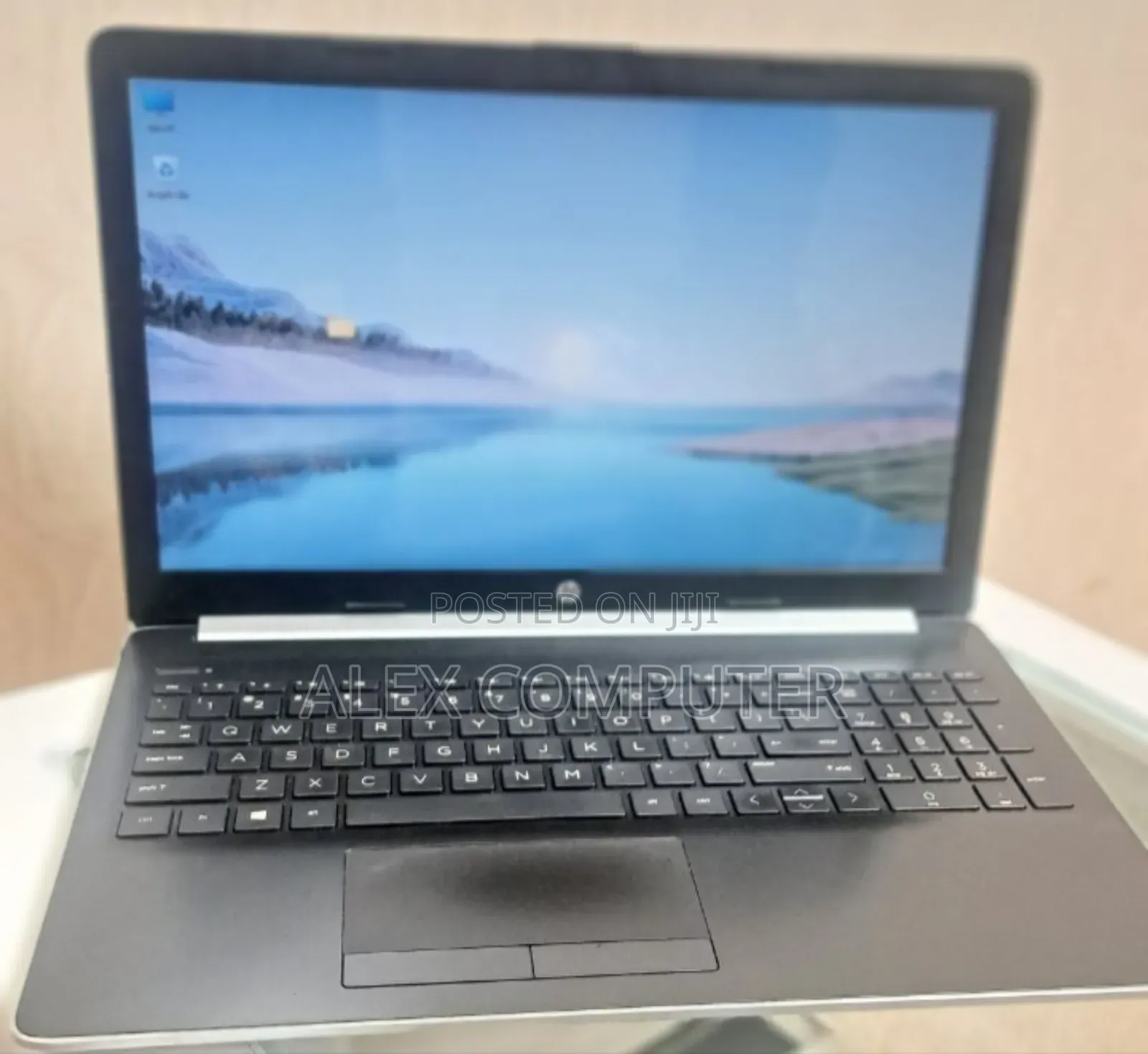 New Laptop HP Pavilion 15 8GB Intel Core I5 HDD 1T