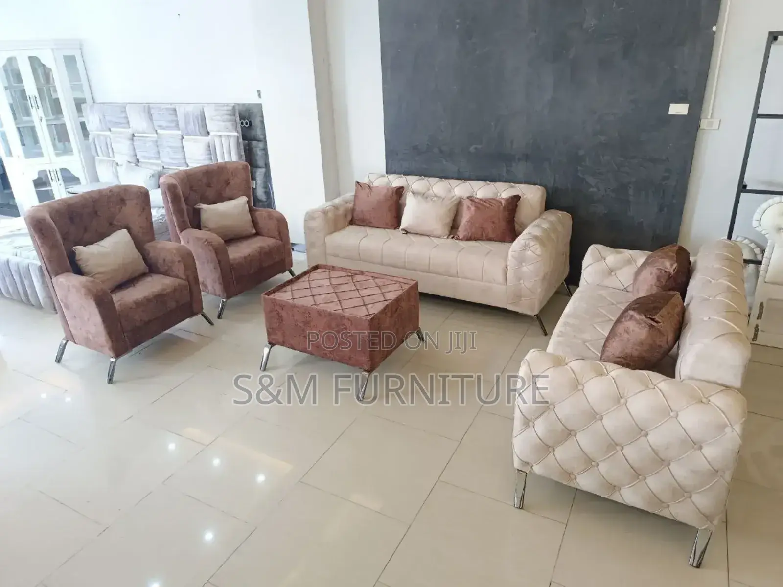 Modern Sofa Set With Table