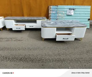 ቴሌቪዥን ማስቀመጫ ና የመሀል ጠረጴዛ