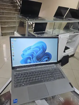 New Laptop Lenovo ThinkBook 13 8GB Intel Core I5 SSD 512GB