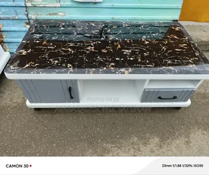 Photo - የመሀል ጠረጴዛ /Table