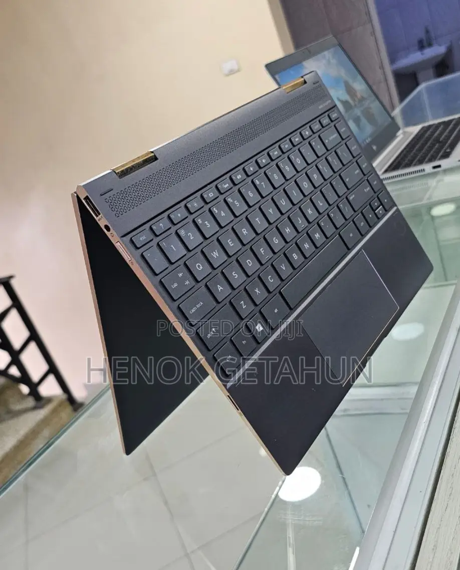 New Laptop HP Spectre 16GB Intel Core I7 SSD 512GB