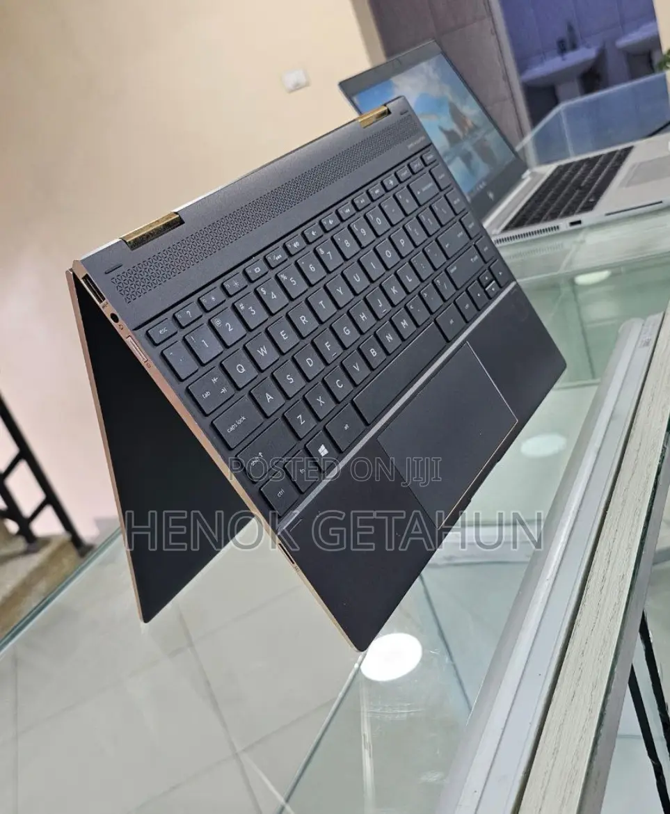 New Laptop HP Spectre 16GB Intel Core I7 SSD 512GB