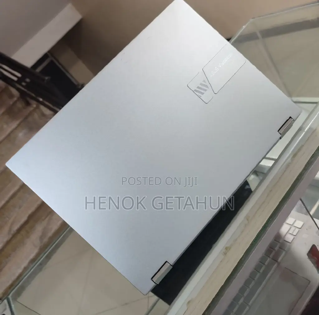 Laptop Asus VivoBook 15 X505BA 16GB AMD Ryzen 7 SSD 1T