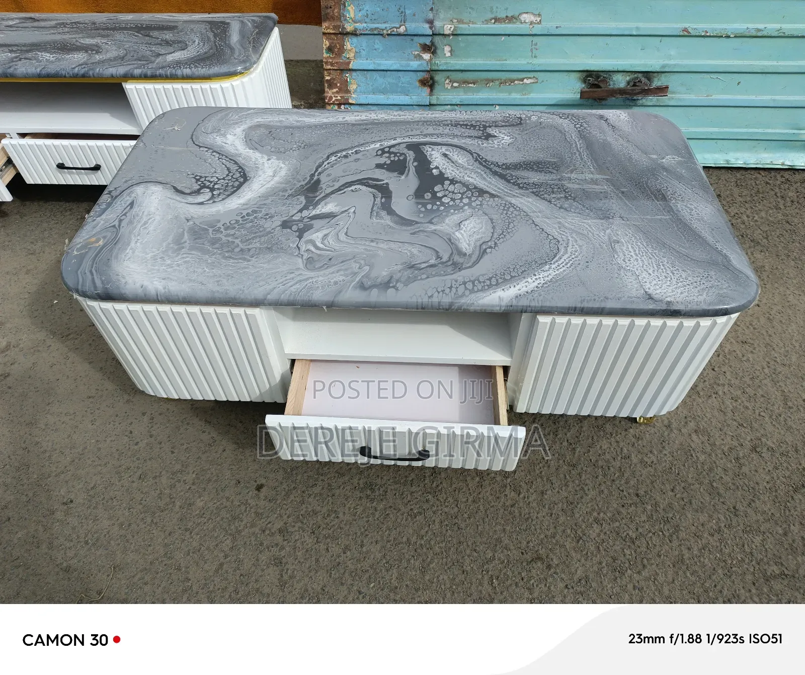 1,20cm Epoxy Center Table