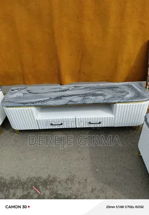 1,50cm Epoxy Tv Stand