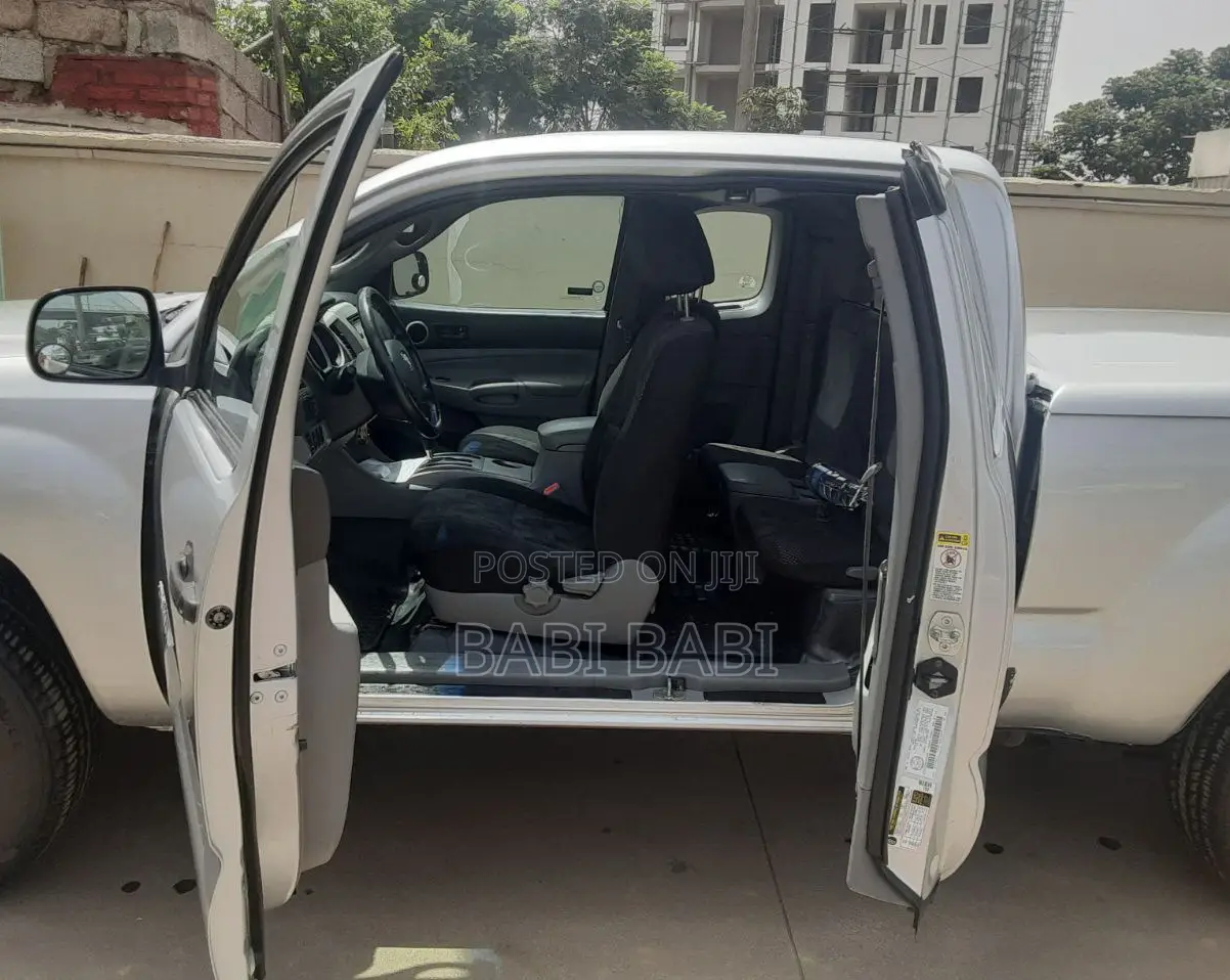 Toyota Tacoma 2009 Silver