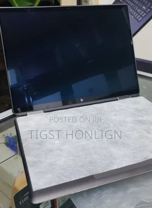 Photo - New Laptop HP Spectra 13 16GB Intel Core I7 SSD 1T