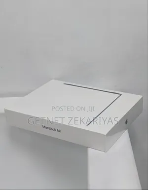 New Laptop Apple MacBook Air 2023 M2 8GB Apple M2 SSD 256GB