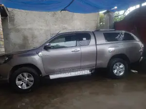 Toyota Hilux 2017 Silver