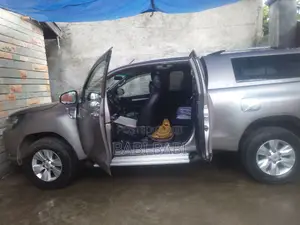 Toyota Hilux 2017 Silver