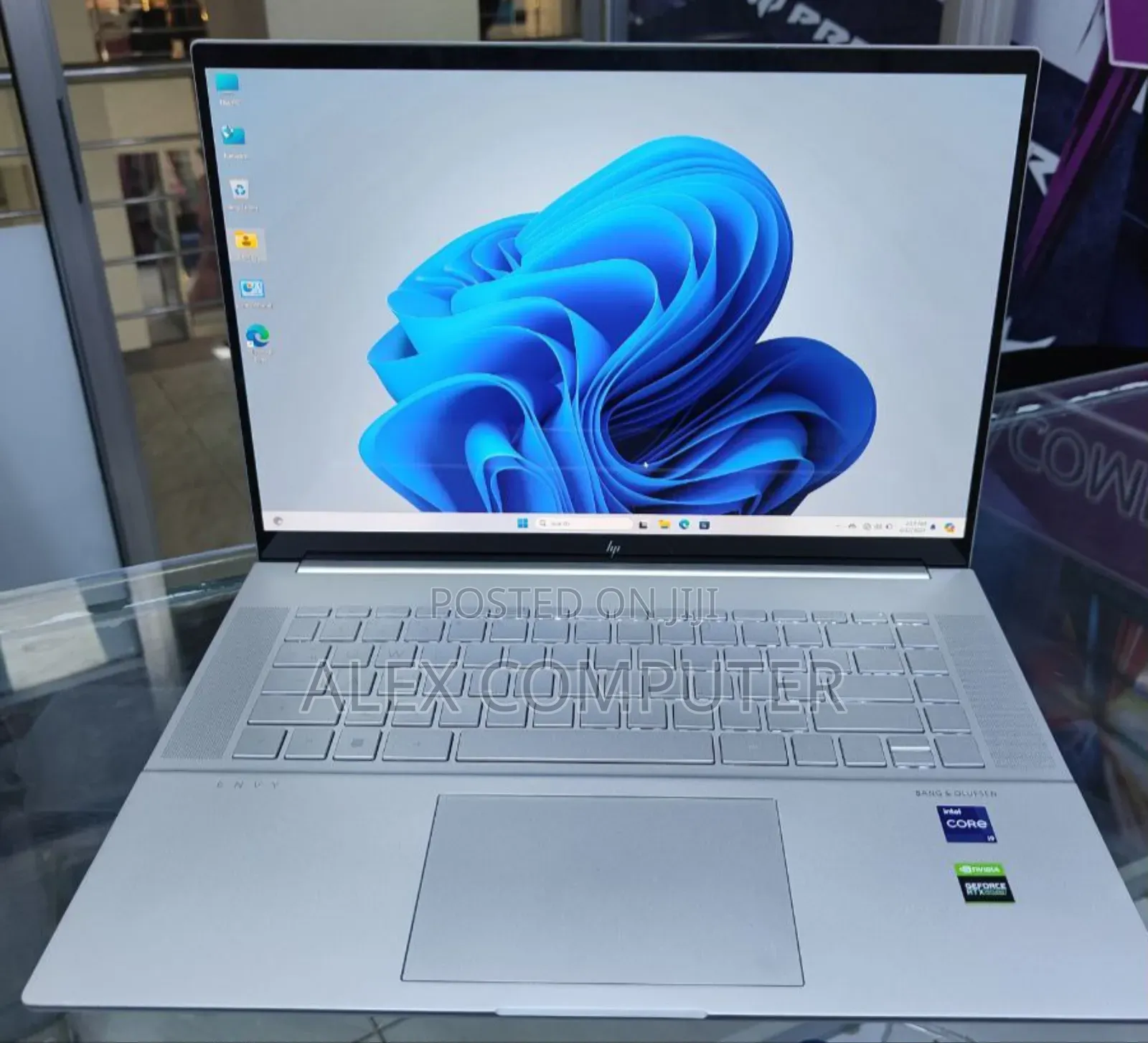 New Laptop HP Envy 15 16GB Intel Core I9 SSD 512GB