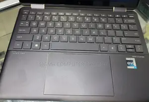 Photo - New Laptop HP Spectre 13 16GB Intel Core I7 SSD 1T