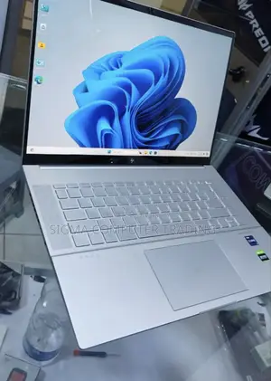 Photo - New Laptop HP Envy 15 16GB Intel Core I9 SSD 512GB
