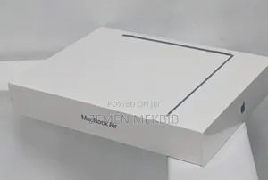 Photo - New Laptop Apple MacBook Air 2023 M2 8GB Intel Core I7 SSD 256GB