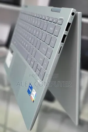 New Laptop HP Envy X360 8GB Intel Core I5 SSD 512GB