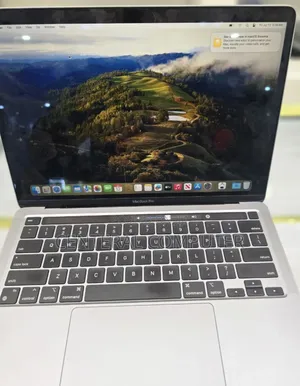 New Apple MacBook Pro 2020 M1 8GB Apple M1 Pro SSHD (Hybrid) 256GB